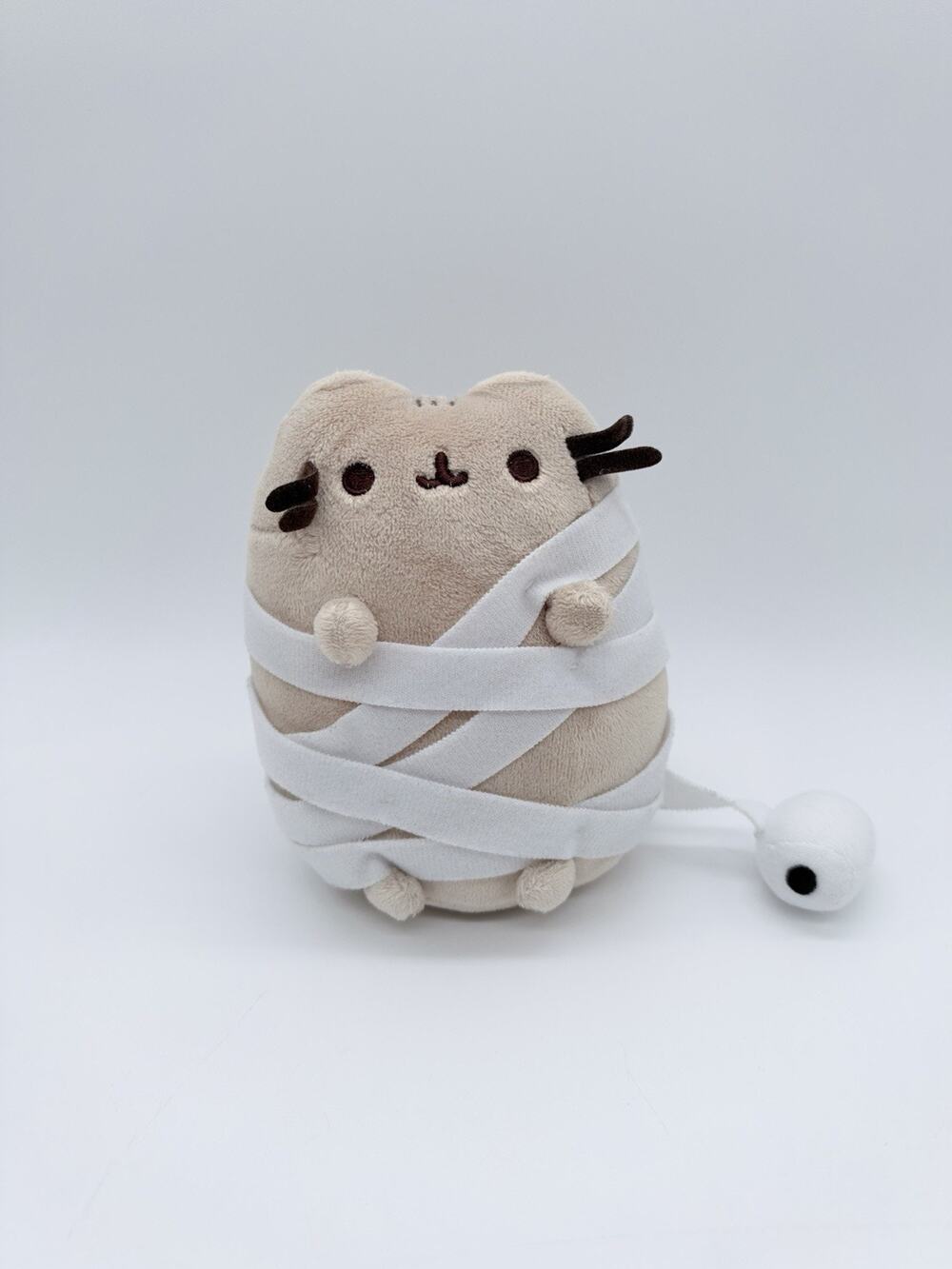 2018 Gund Pusheen Halloween Mummy Toilet Paper Cat Stuffed Animal Plush 5"